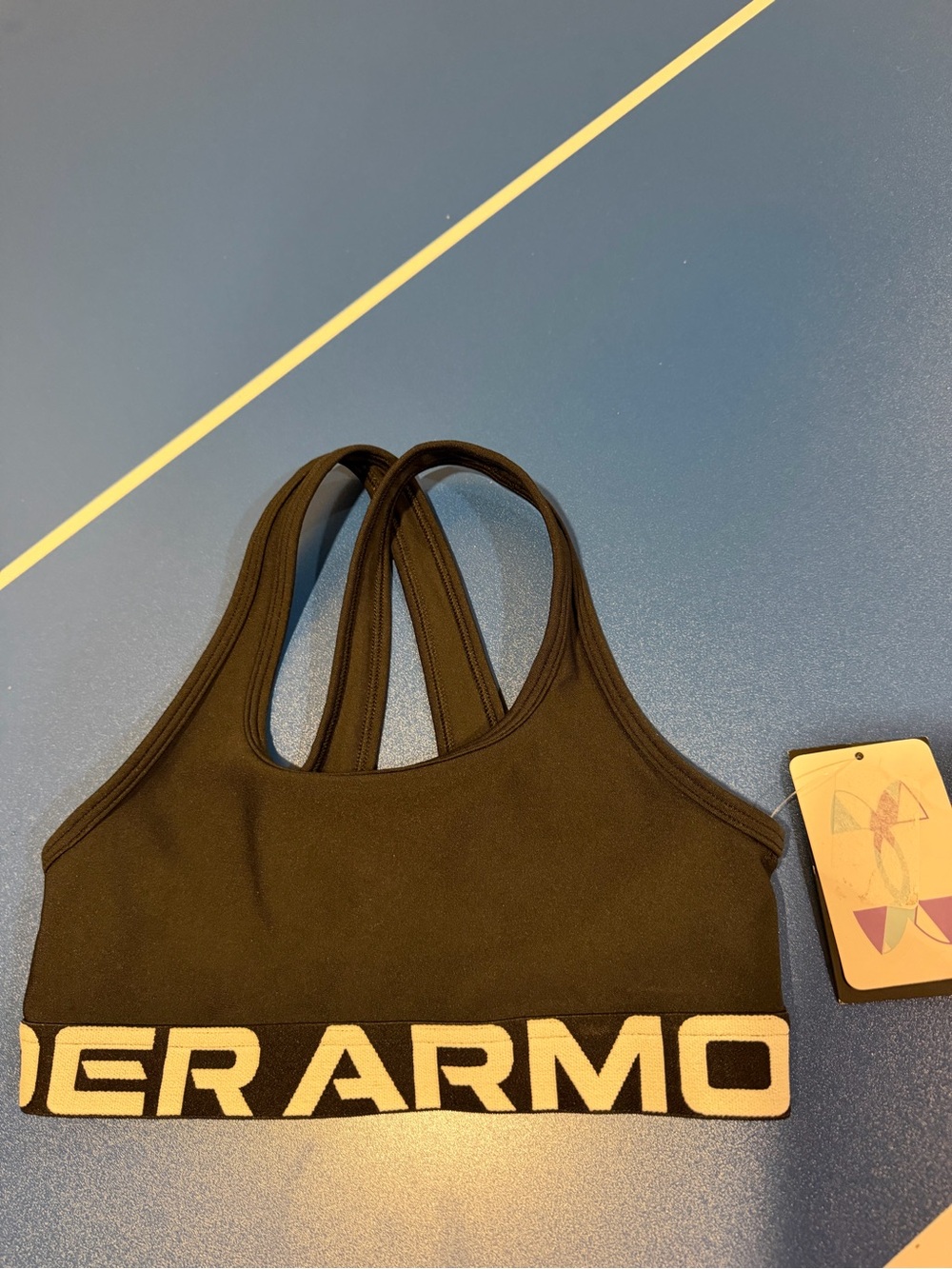 NWT Girls Under Armour Sports Bra Size M!
